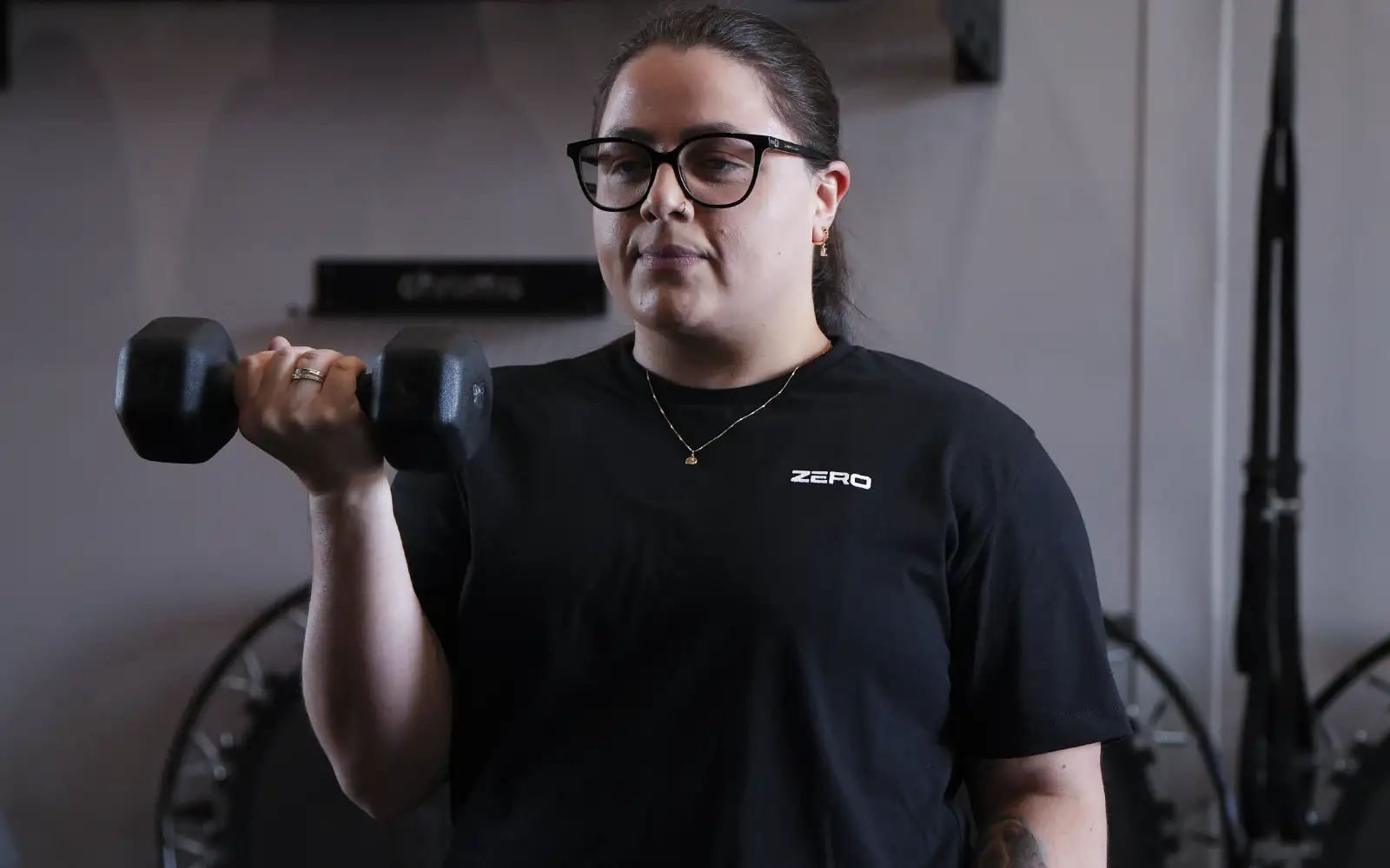 [FOTO: aluno alternando entre HIIT e personal — Plano Full]